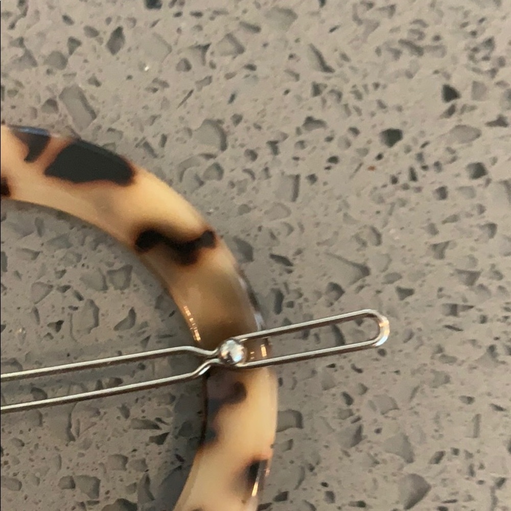 Acetate Tortoise Shell Hair Clip - Picture 3 of 3
